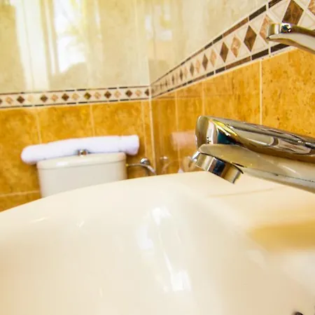San Jose Guest house 2*