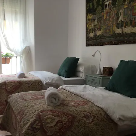 San Jose Guest house 2*